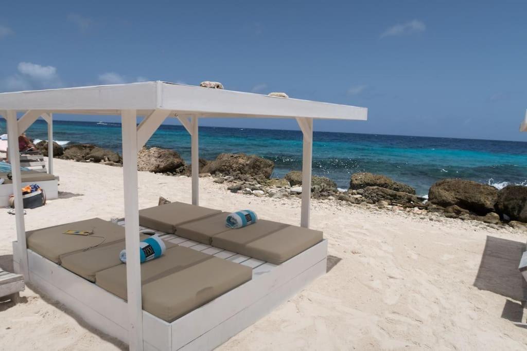 Goudhaen Luxury Private Apartments Jan Thiel Beach Zewnętrze zdjęcie