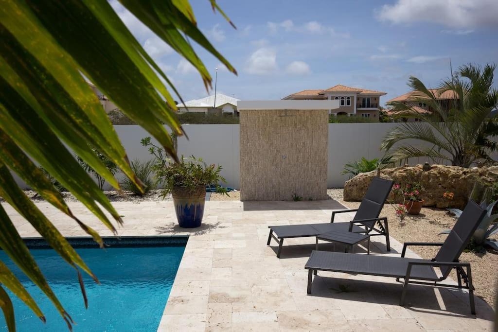 Goudhaen Luxury Private Apartments Jan Thiel Beach Zewnętrze zdjęcie