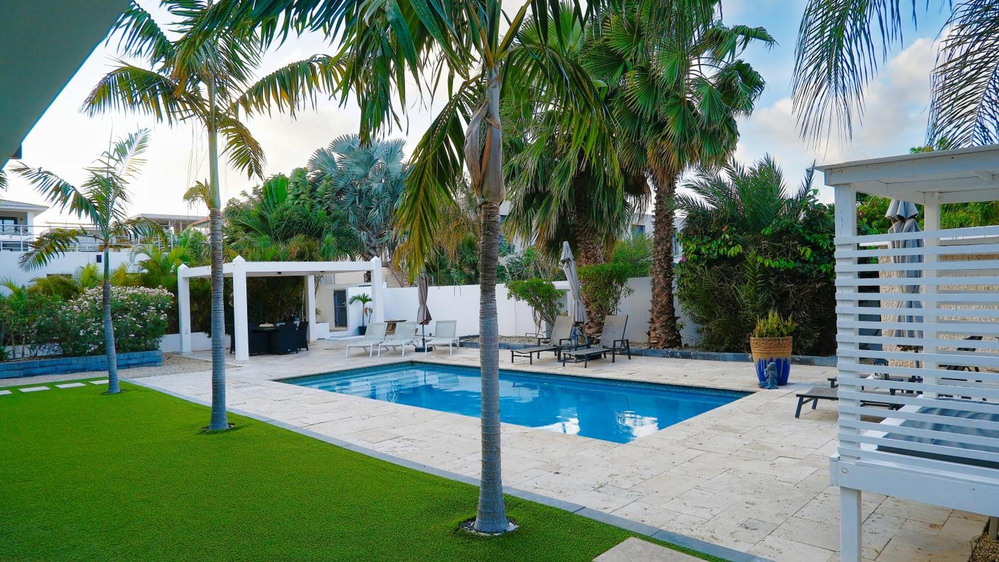 Goudhaen Luxury Private Apartments Jan Thiel Beach Zewnętrze zdjęcie